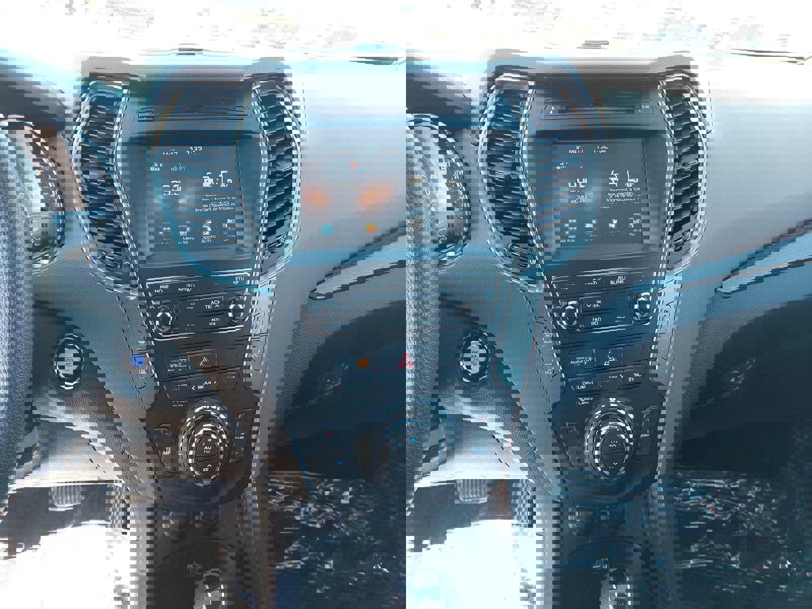 Used 2018 Hyundai Santa Fe Sport w/ 2.4L Value Package 02 image 21