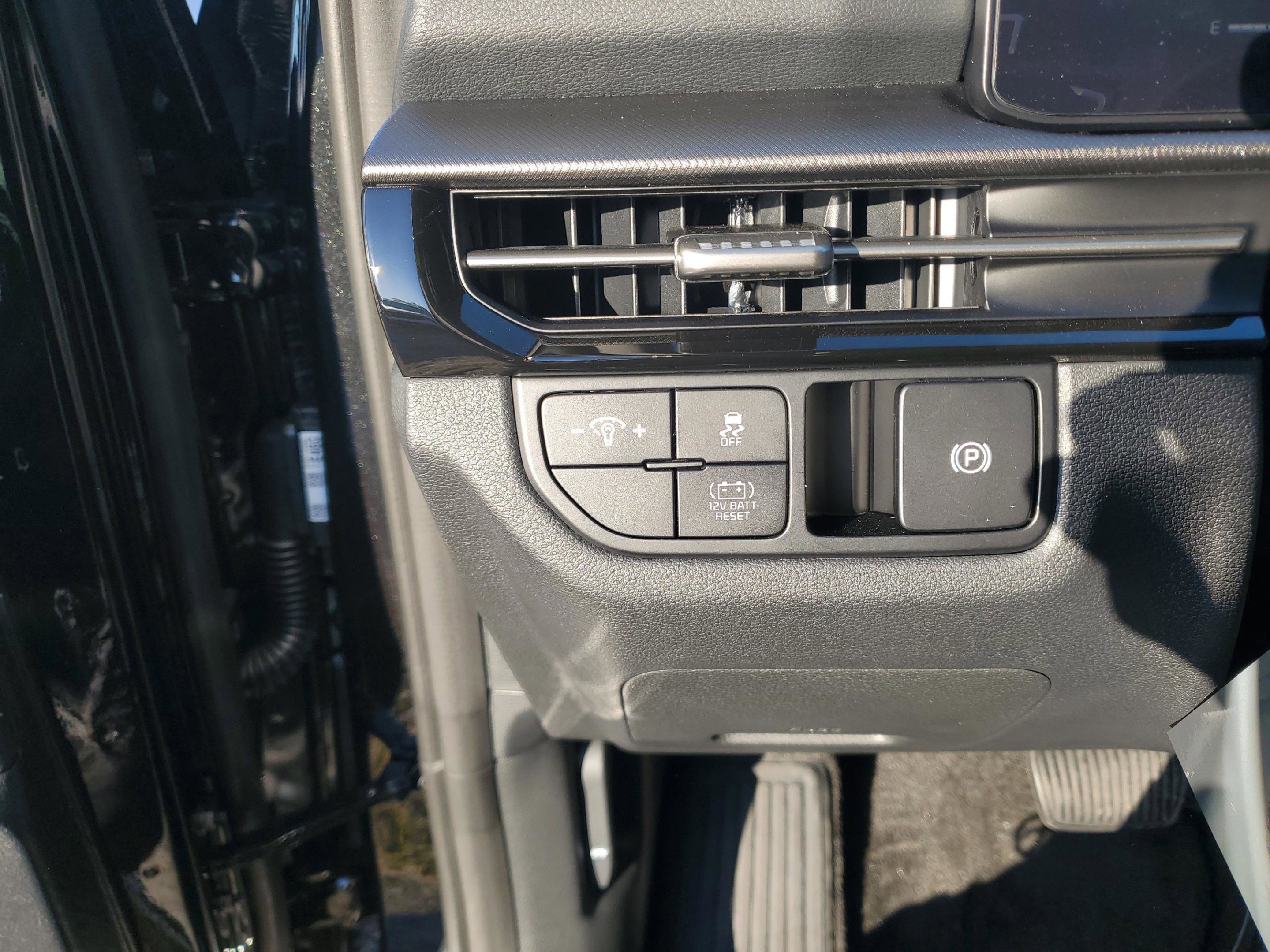 New 2026 Kia Sportage S image 7