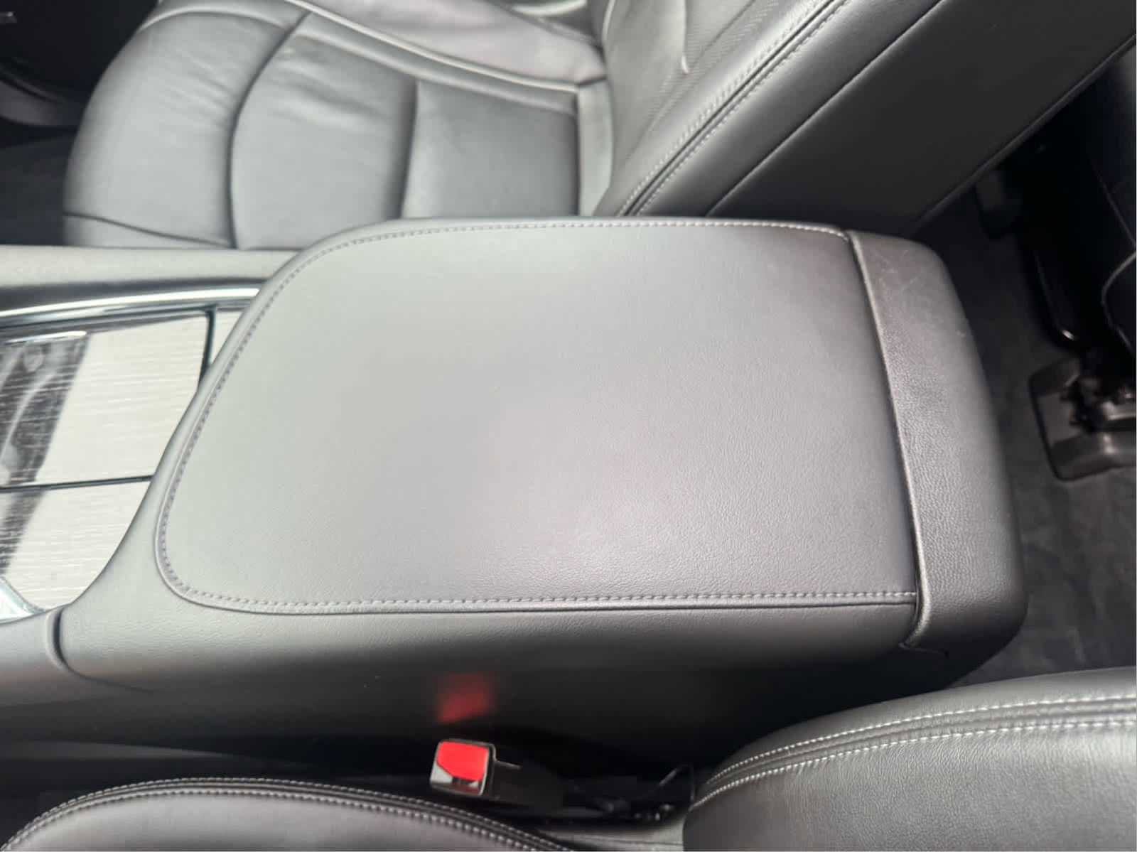 Used 2021 Buick Enclave Avenir image 28