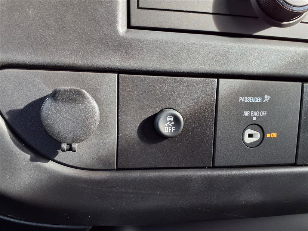 New 2025 GMC Savana 2500 w/ Driver Convenience Package RWD image 5