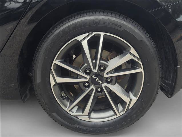 Used 2023 Kia Forte LXS FWD image 9