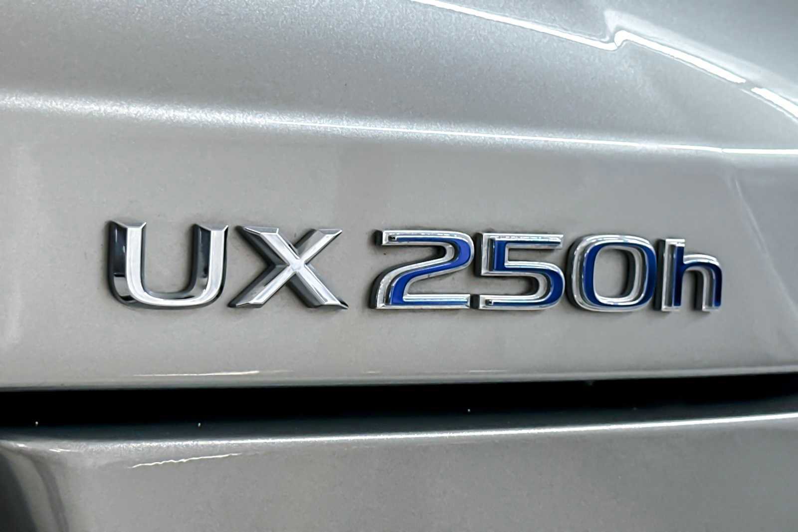 Used 2022 Lexus UX 250h image 27