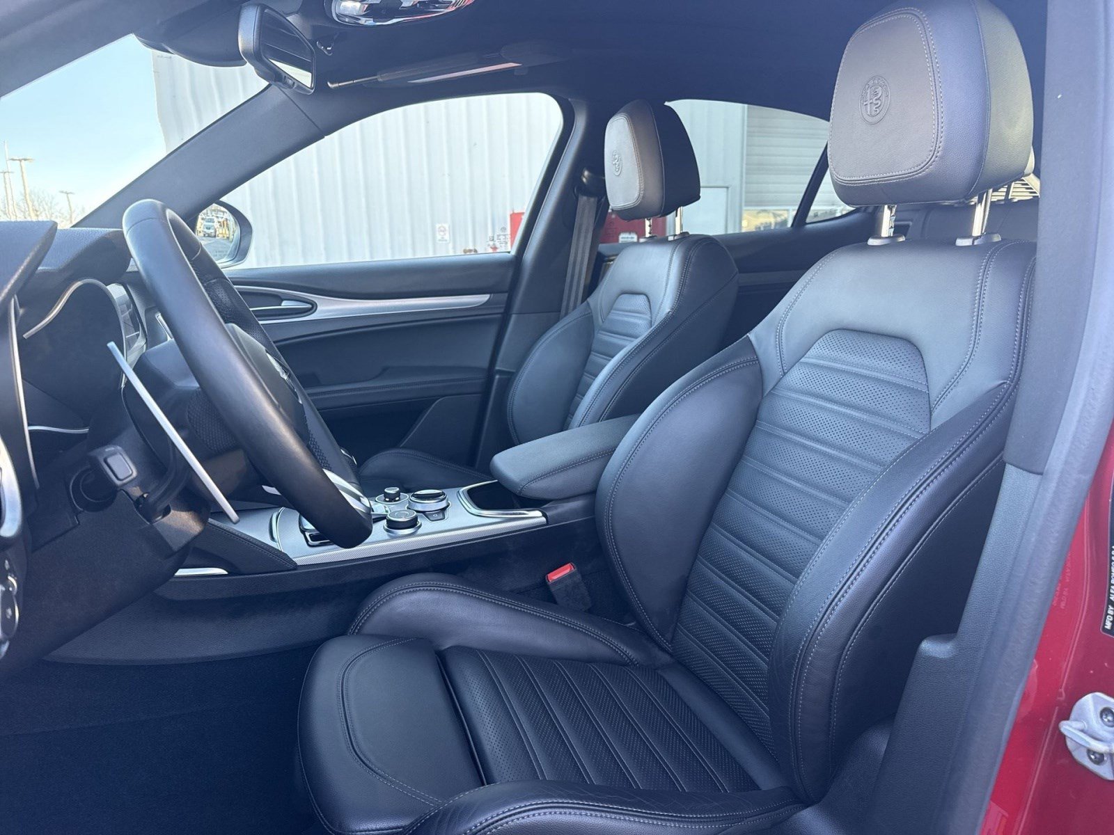 Used 2022 Alfa Romeo Stelvio Veloce image 13