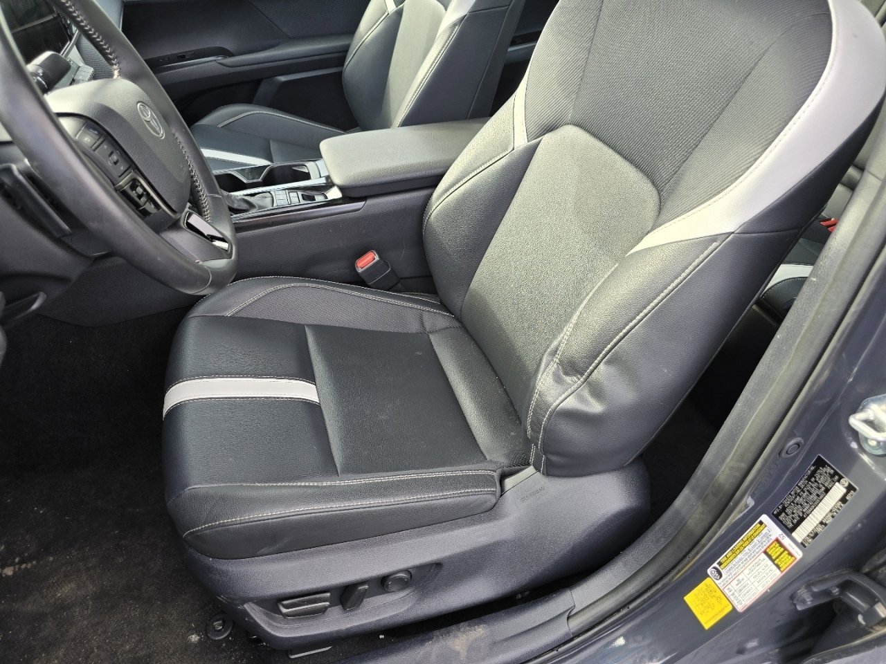 Certified 2025 Toyota Camry SE image 13