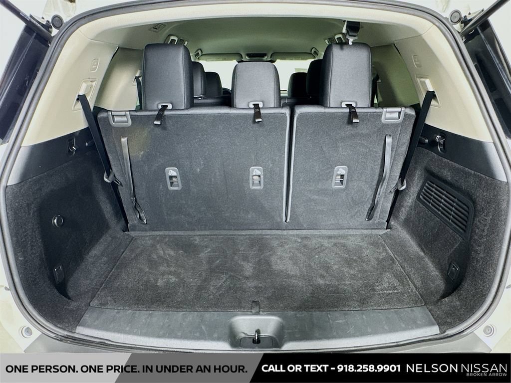 Used 2022 Nissan Pathfinder SV FWD image 25