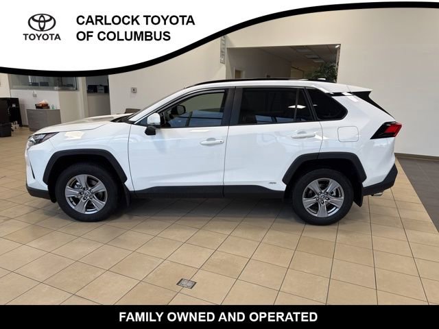 Used 2025 Toyota RAV4 XLE w/ Convenience Package image 2