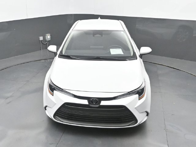 Used 2025 Toyota Corolla LE FWD image 29