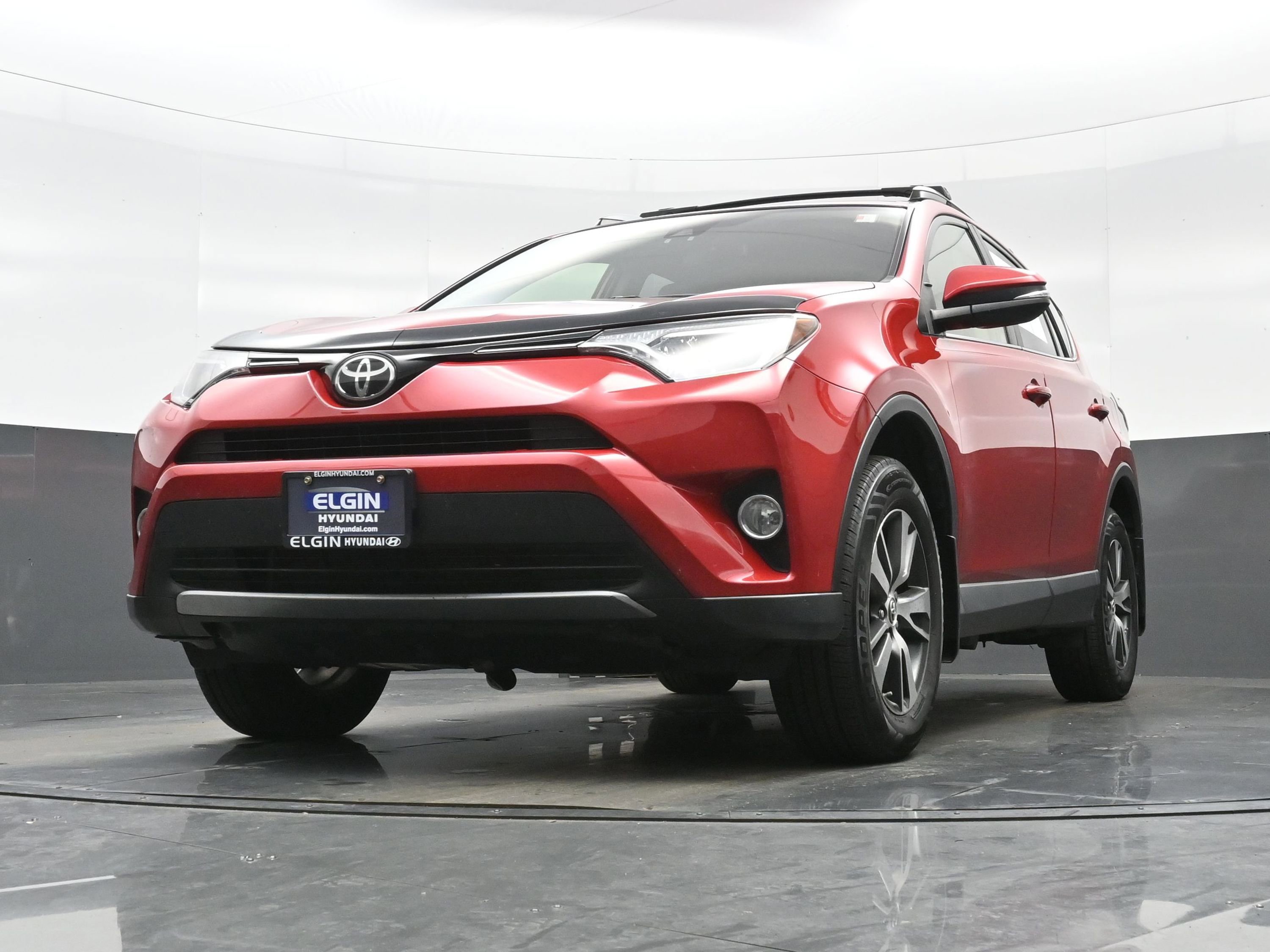 Used 2017 Toyota RAV4 XLE w/ Plus Special Value Package AWD/4WD image 25