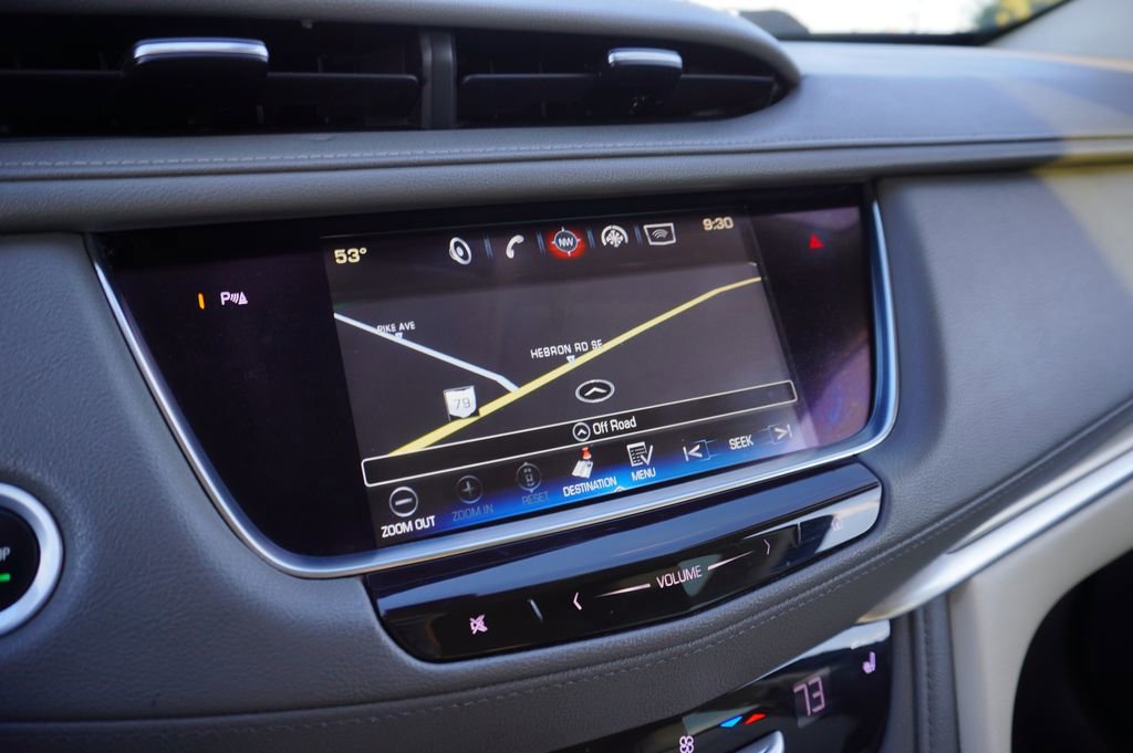 Used 2018 Cadillac XT5 Luxury w/ LPO, Sport Package image 16