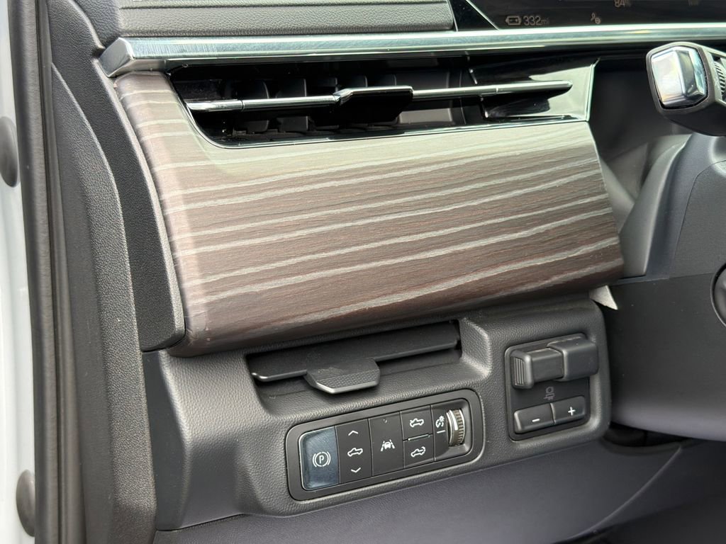 Used 2025 GMC Sierra EV Denali image 18