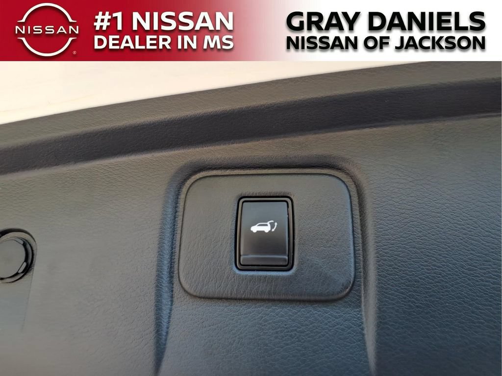 Used 2022 Nissan Murano Platinum w/ Cargo Package AWD/4WD image 9