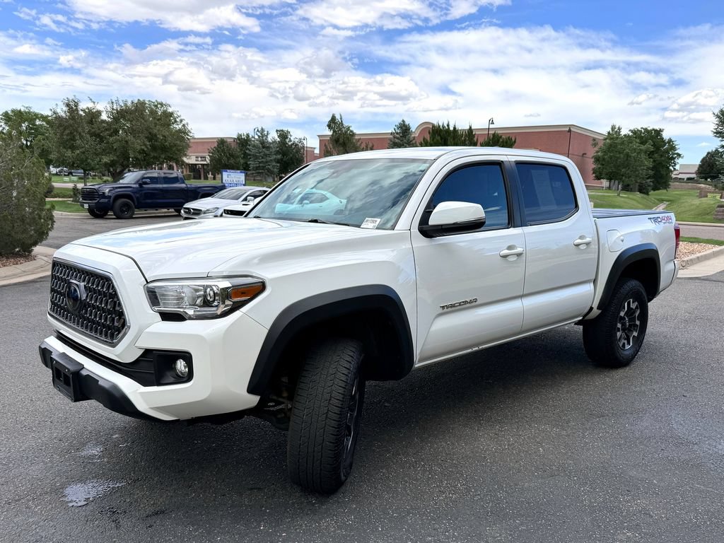 Used 2018 Toyota Tacoma TRD Off-Road w/ Technology Package AWD/4WD image 4