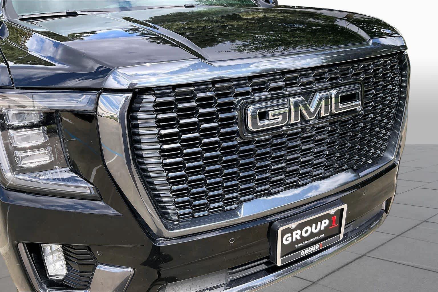 Used 2024 GMC Yukon Denali Ultimate AWD/4WD image 28