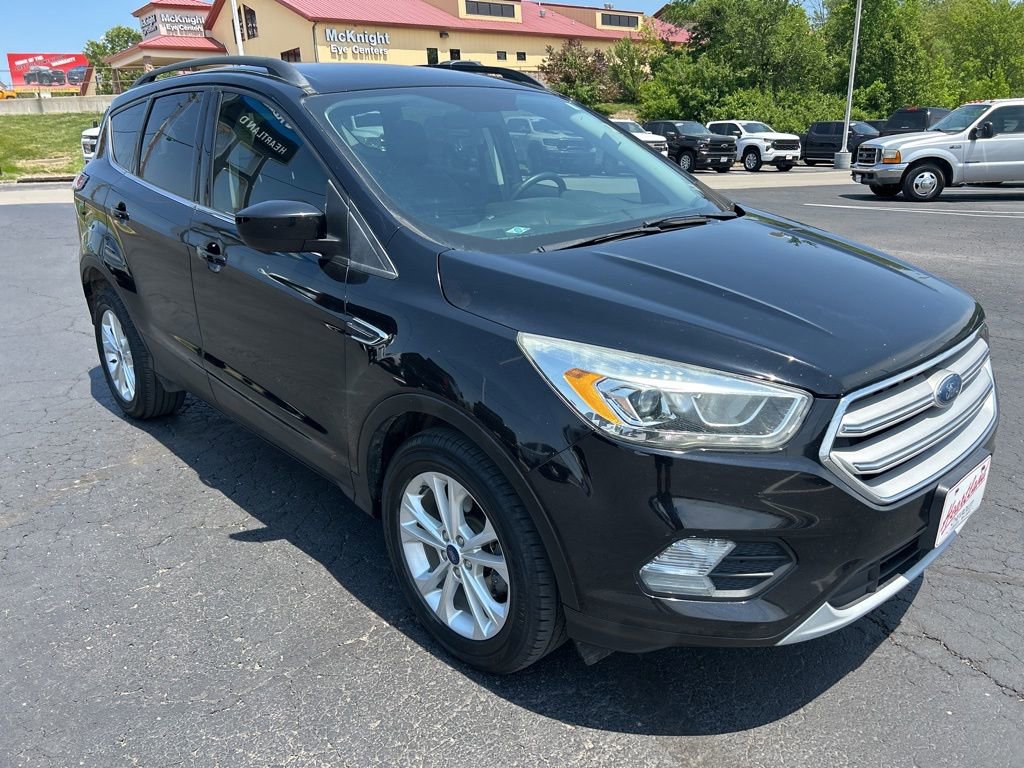 Used 2018 Ford Escape SEL FWD image 3