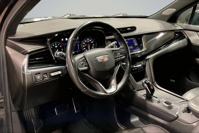 Used 2020 Cadillac XT6 Sport image 16