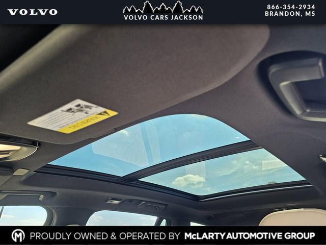 New 2026 Volvo XC90 B6 Plus w/ Protection Package Premier image 23