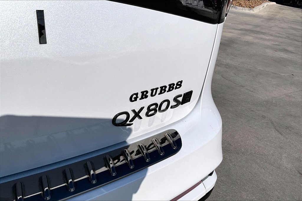 Used 2026 INFINITI QX80 4WD w/ Sport Exterior Package image 41