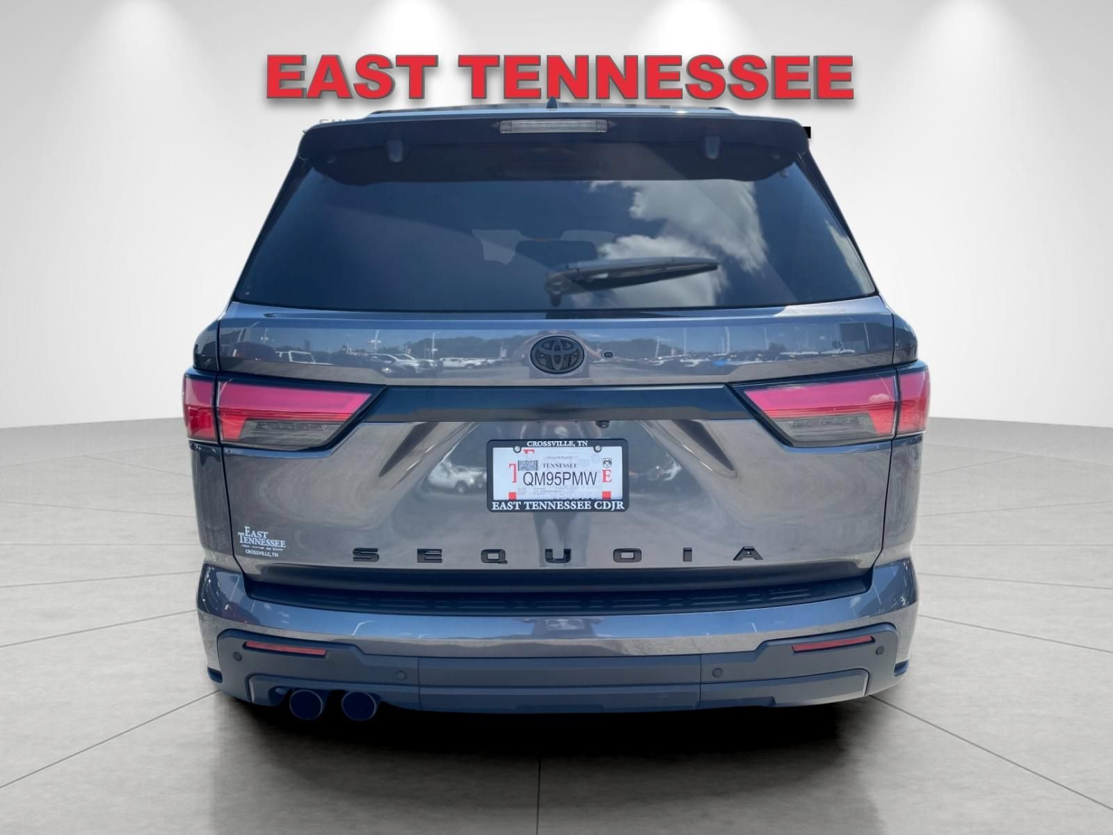 Used 2024 Toyota Sequoia TRD Pro AWD/4WD image 4