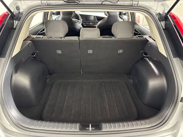 Used 2023 Kia Niro LX FWD image 48