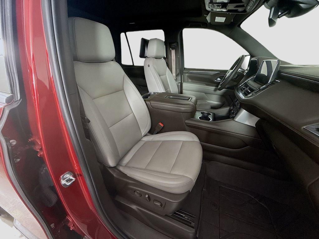 Used 2024 Chevrolet Tahoe LT w/ LT Signature Plus Package image 20