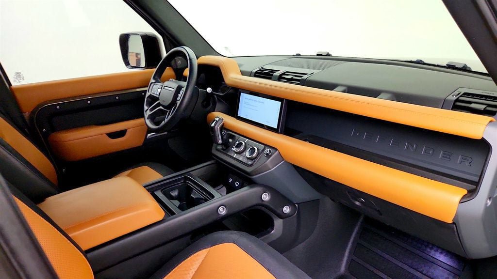 Used 2023 Land Rover Defender 110 X-Dynamic SE AWD/4WD image 26