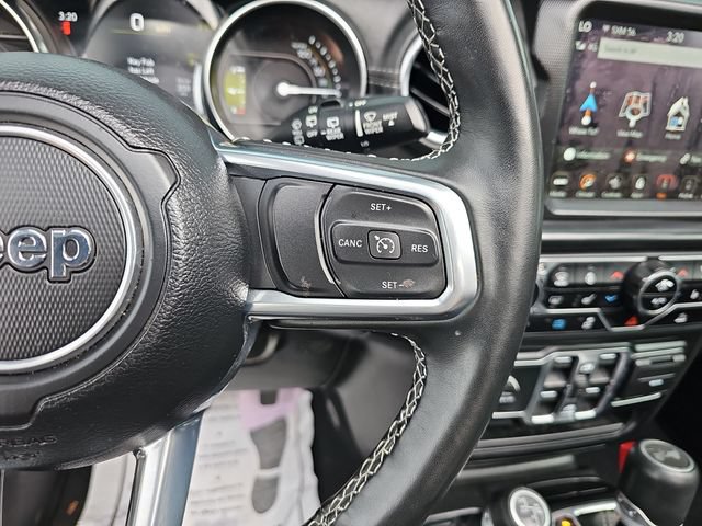 Used 2022 Jeep Wrangler Unlimited Sahara w/ Cold Weather Group AWD/4WD image 20