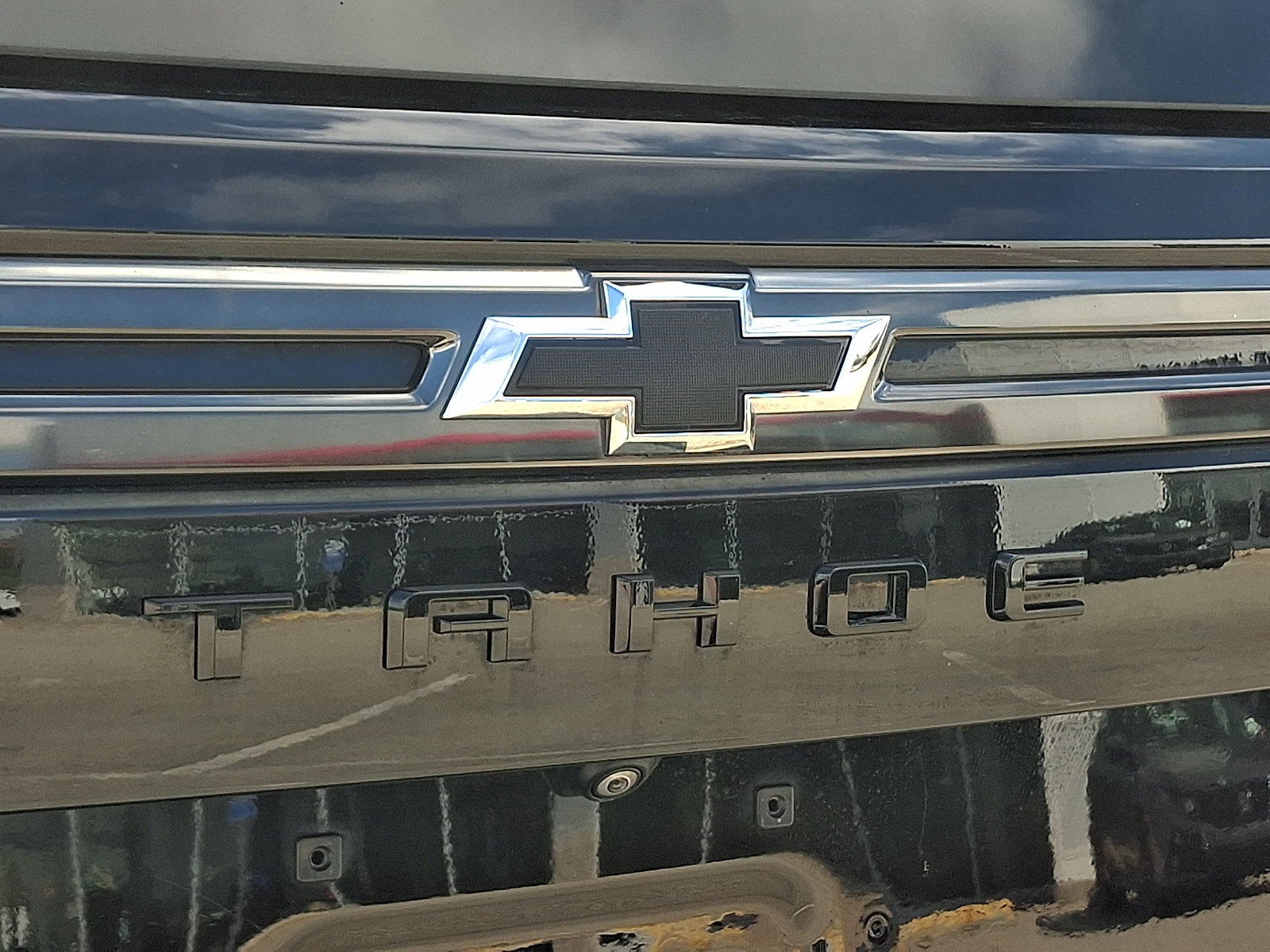 Used 2021 Chevrolet Tahoe Z71 w/ Rear Media and Nav Package image 33