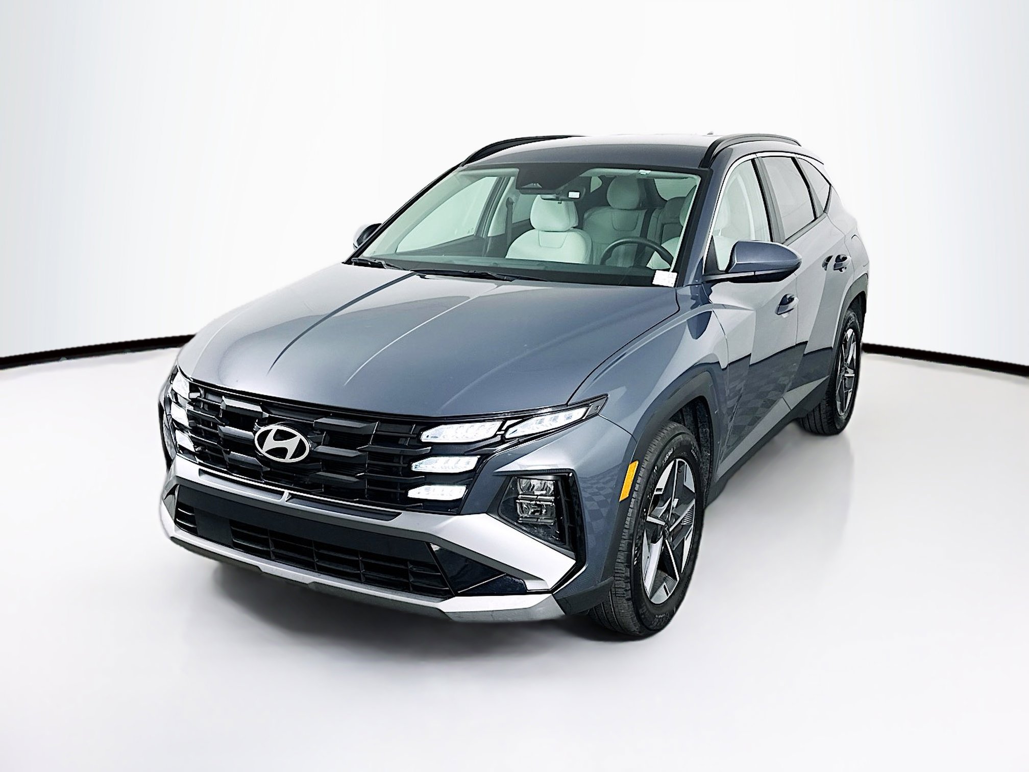 Used 2025 Hyundai Tucson SEL image 3