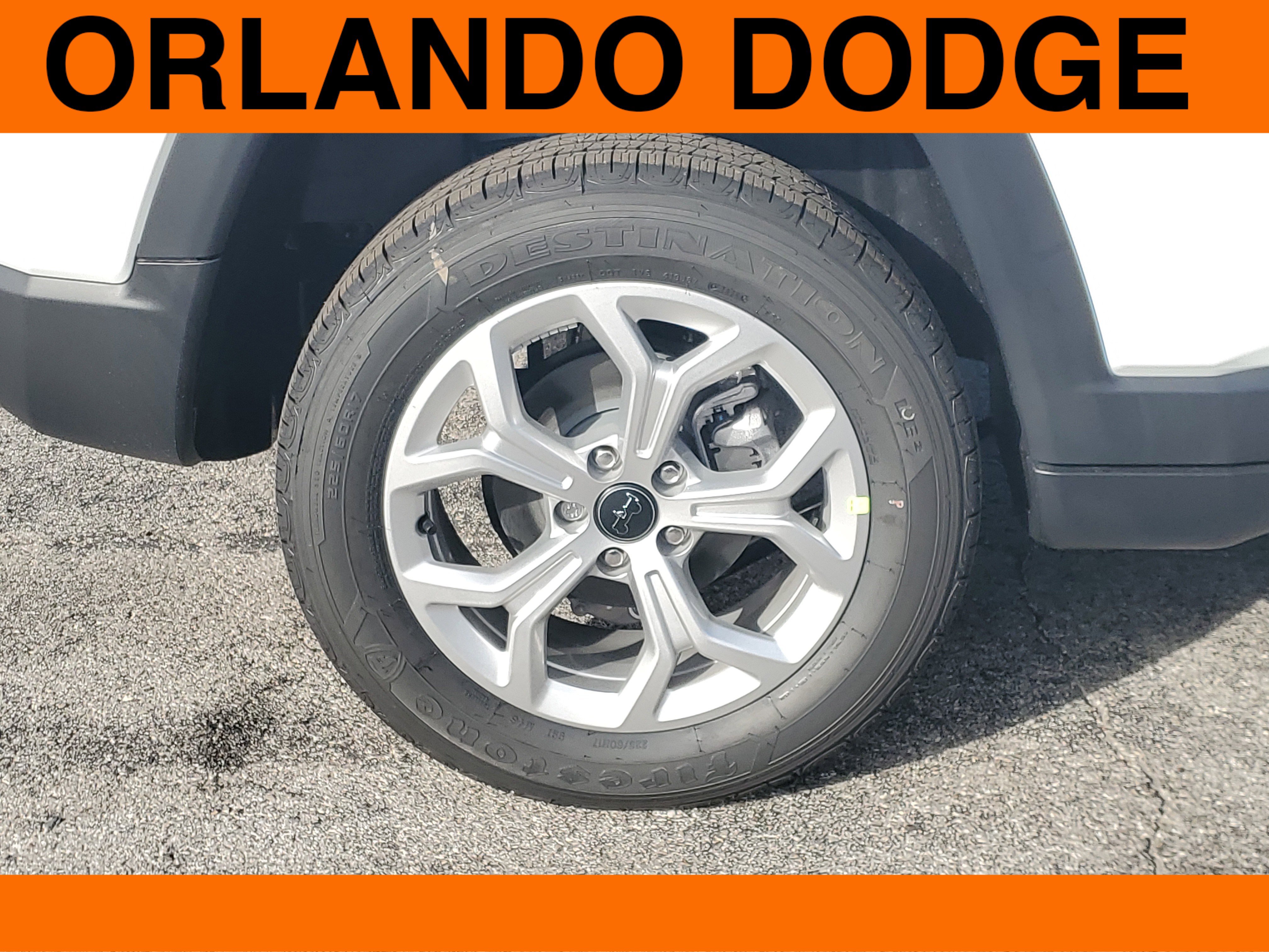 New 2026 Jeep Compass Latitude image 5