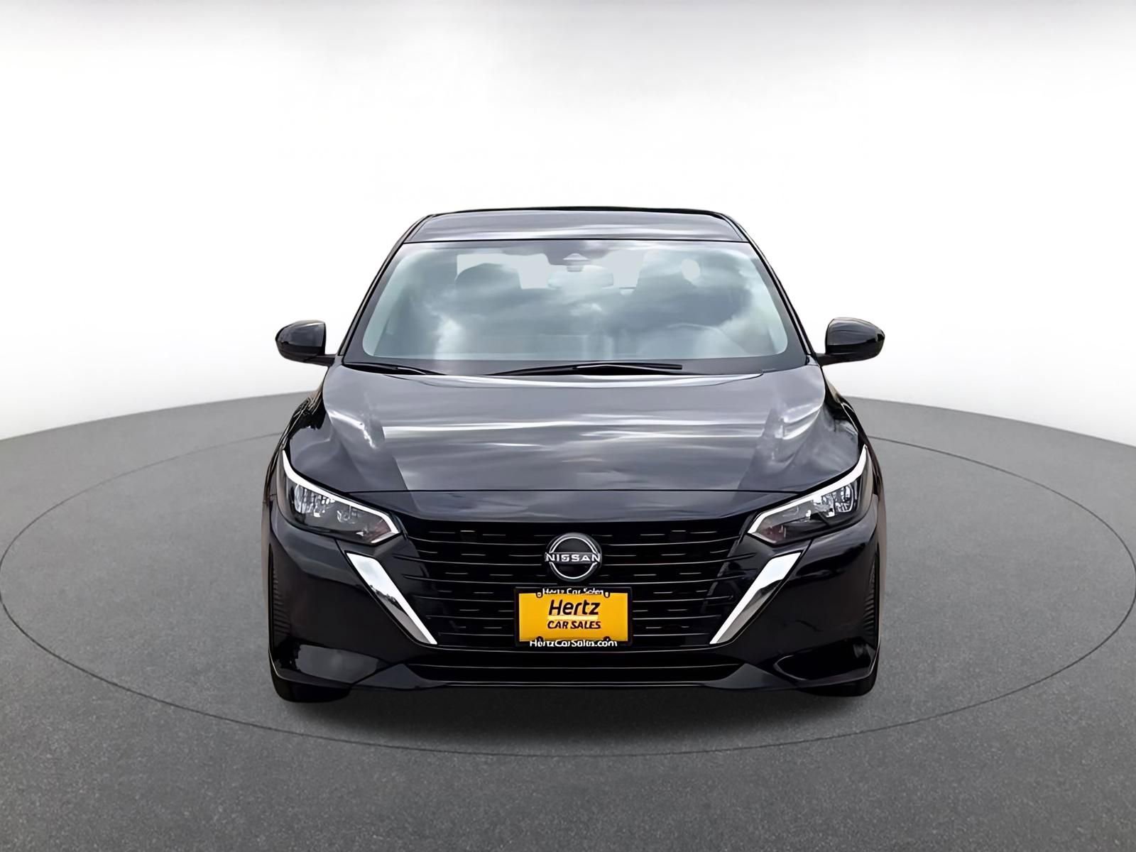 Used 2025 Nissan Sentra SV image 4