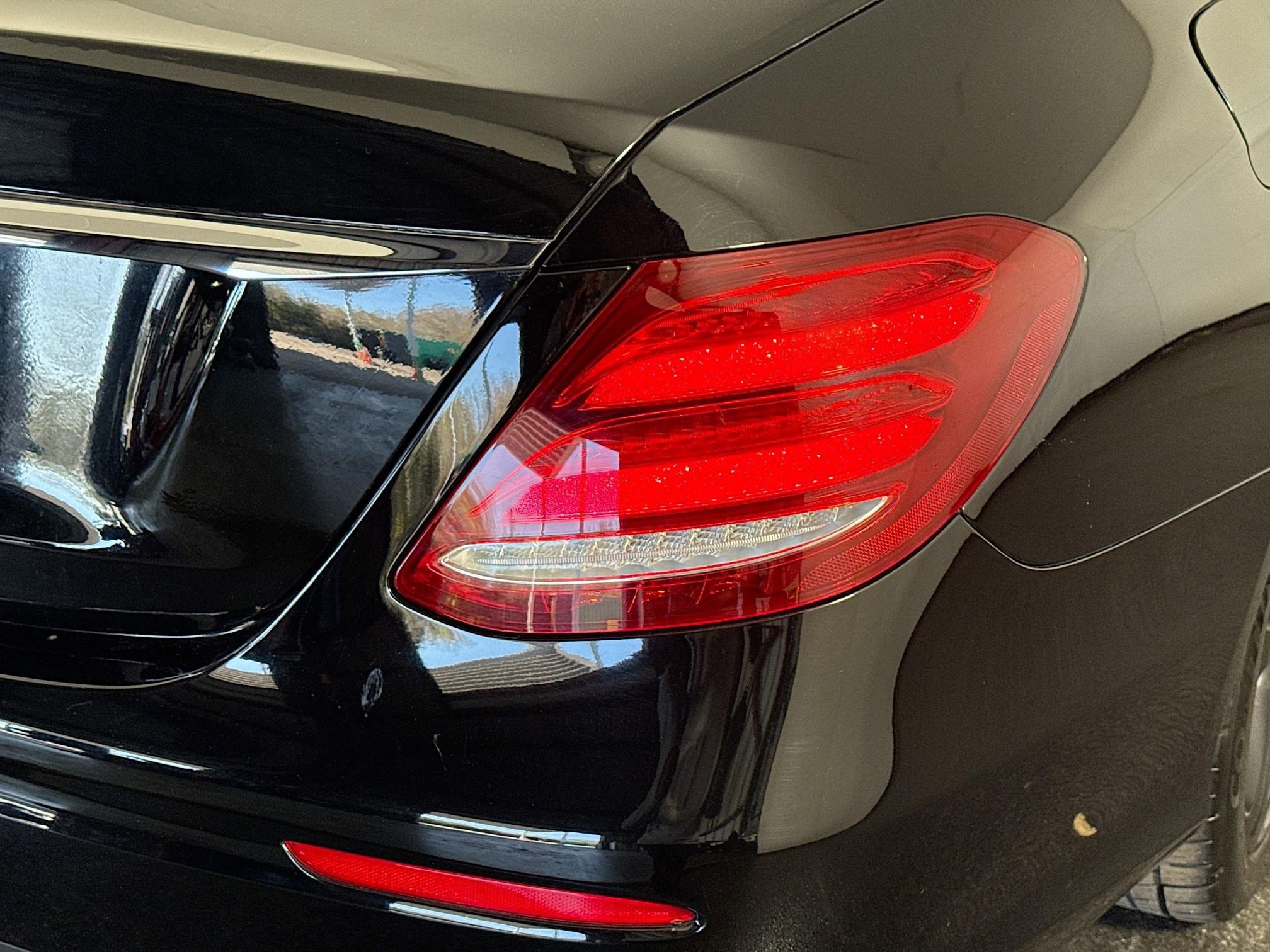 Used 2020 Mercedes-Benz E 350 Sedan w/ Premium Package image 34