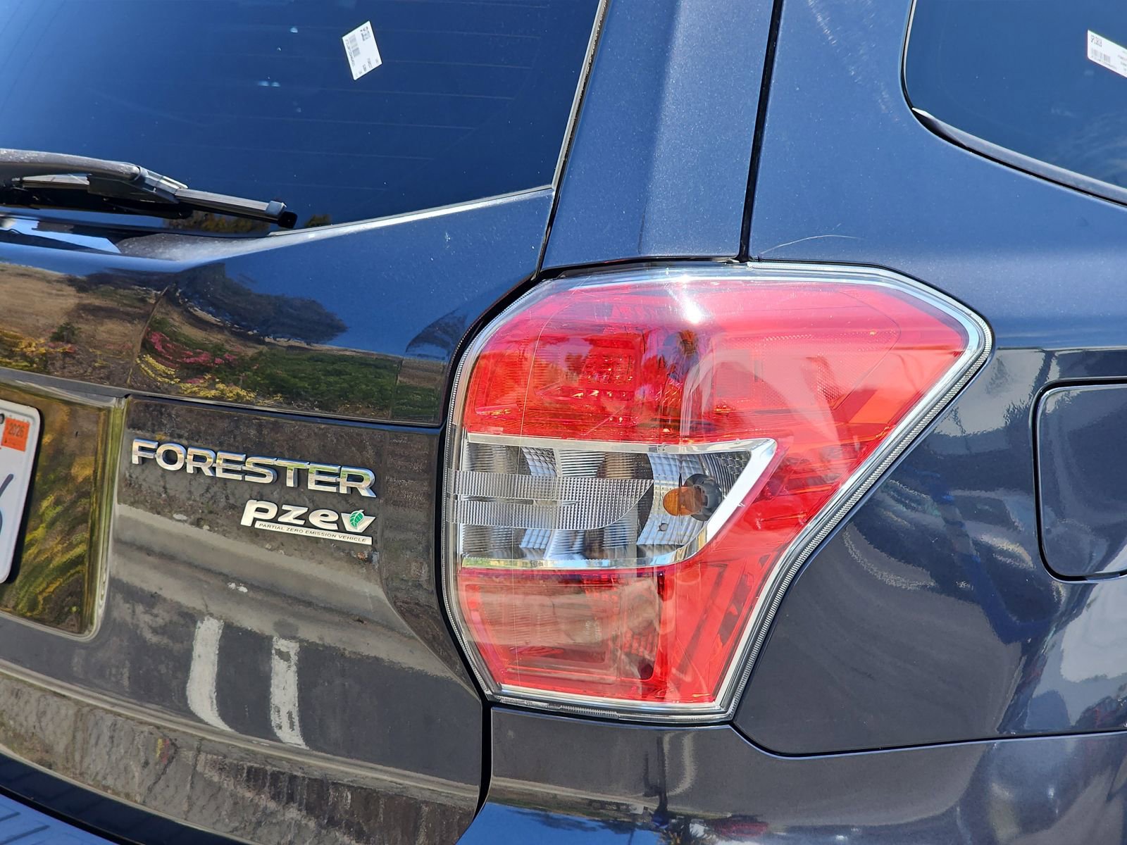 Used 2016 Subaru Forester 2.5i Premium AWD/4WD image 11
