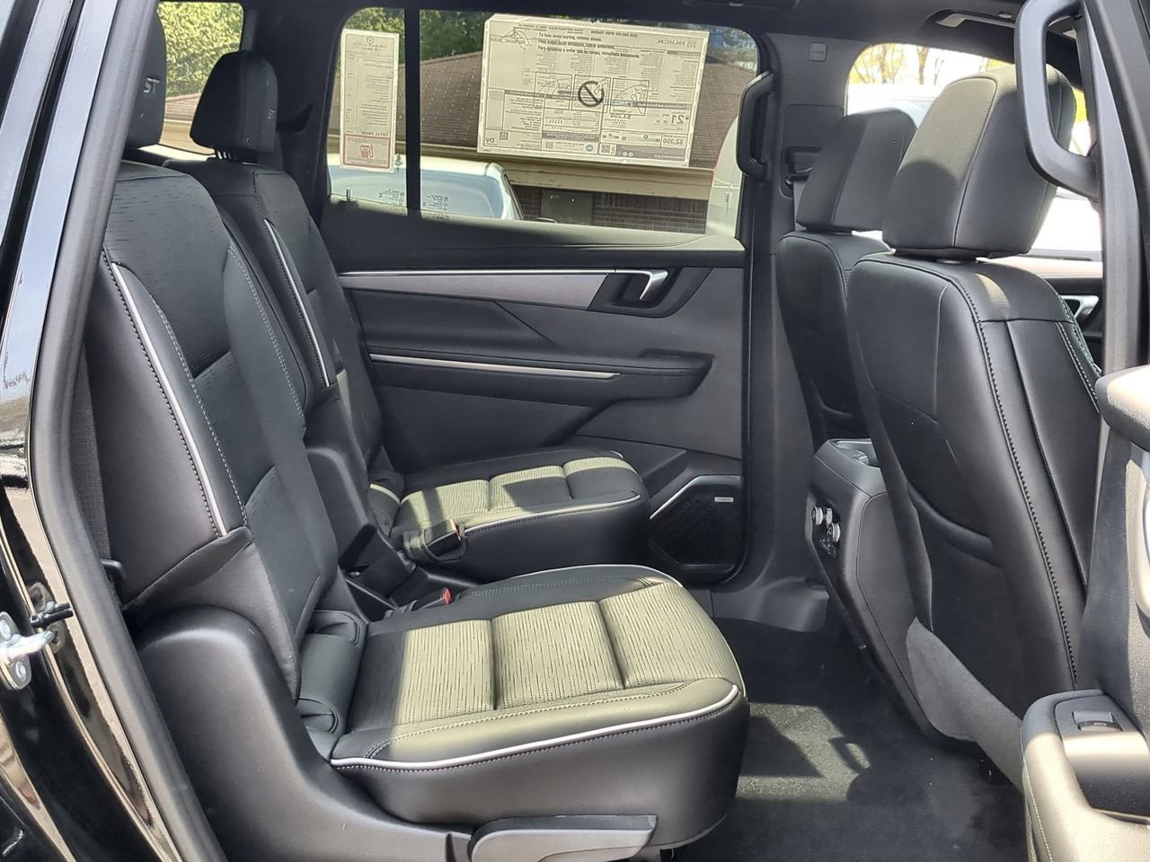 New 2026 Buick Enclave Sport Touring w/ Power Package AWD/4WD image 28