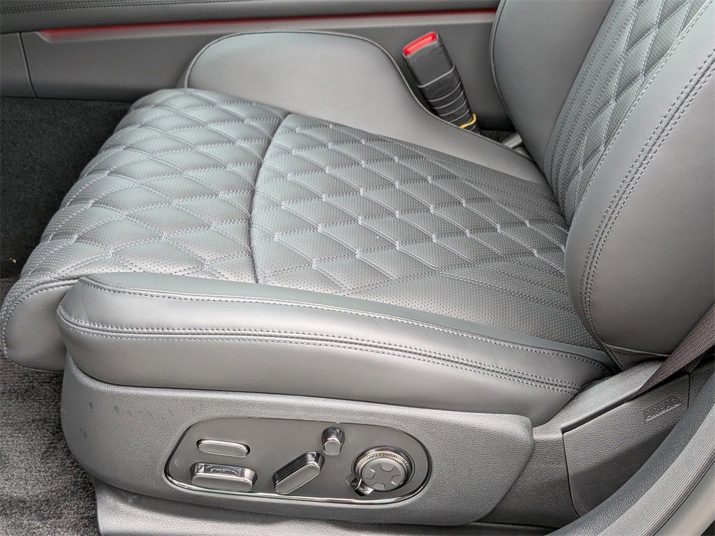 New 2026 Genesis G90 3.5T Prestige image 15