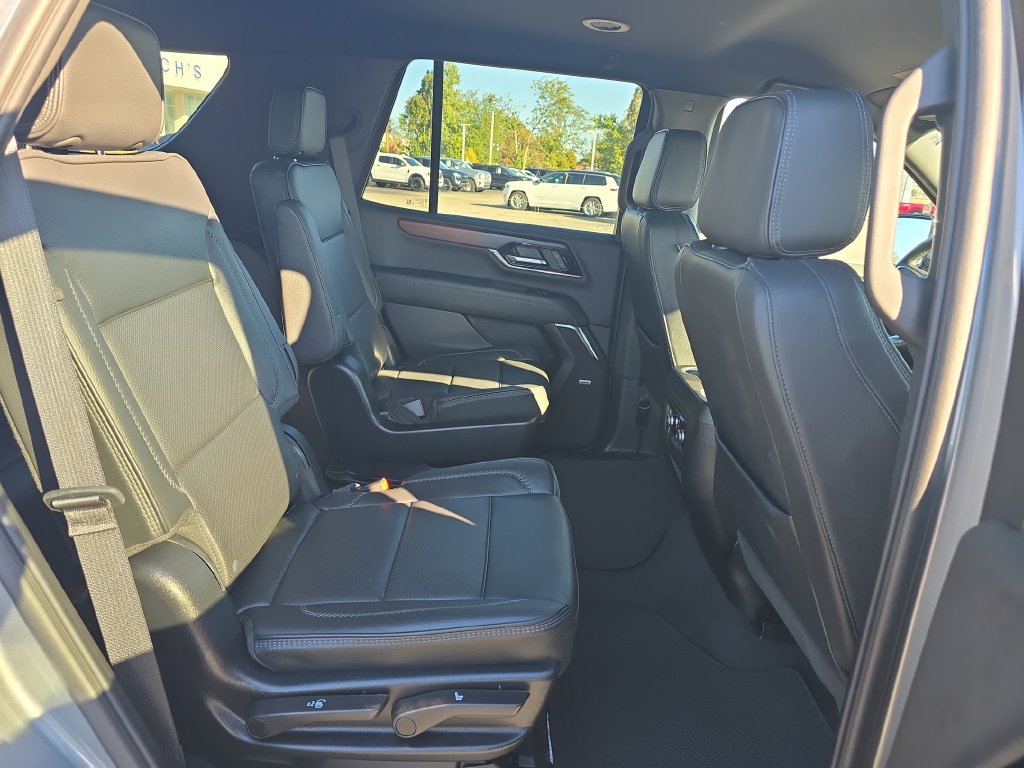 Used 2025 GMC Yukon Denali AWD/4WD image 20