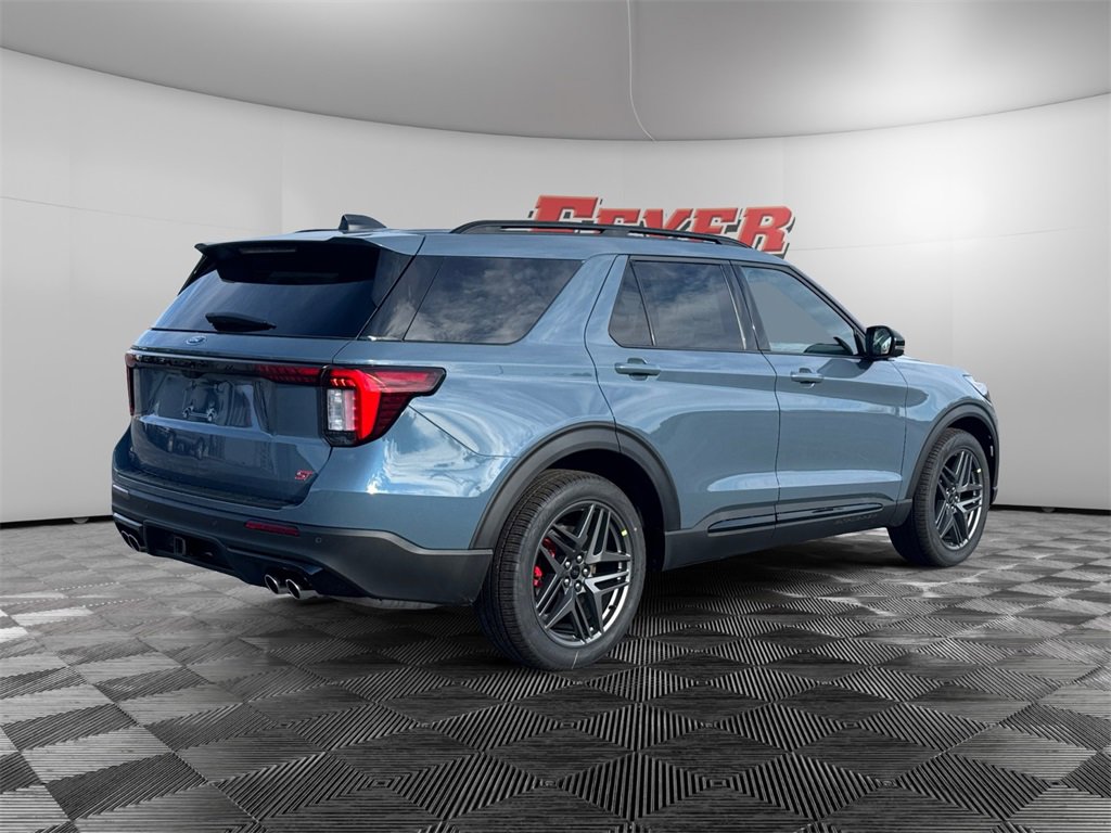 New 2026 Ford Explorer ST w/ Sun And Sound Package image 5