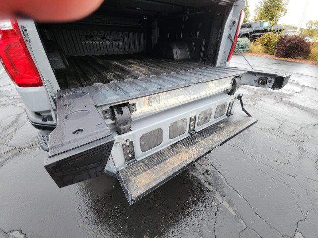 Used 2024 Chevrolet Silverado 1500 ZR2 w/ Technology Package image 21