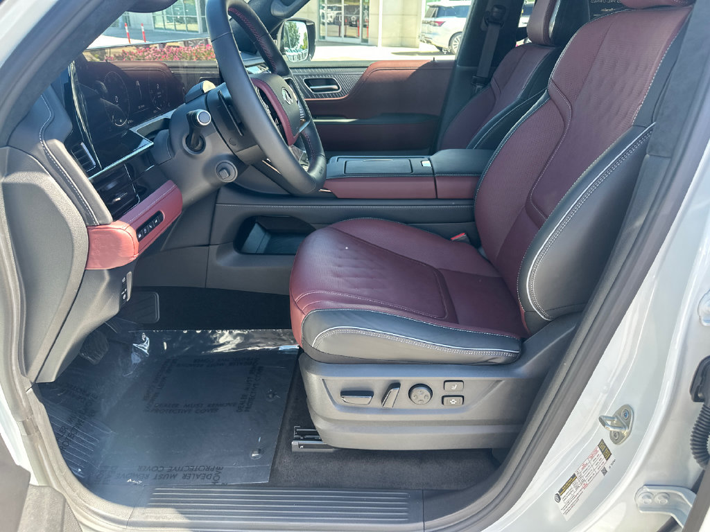 Certified 2026 INFINITI QX80 Autograph w/ Premium Cargo Package AWD/4WD image 9