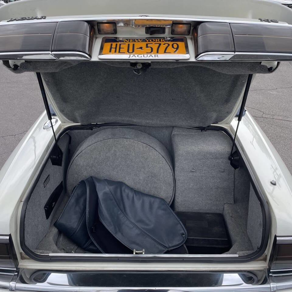 Used 1994 Jaguar XJS 4.0 Convertible RWD image 16
