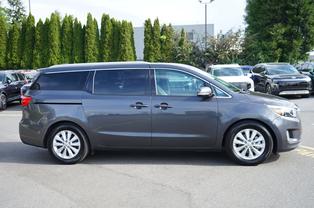 Used 2015 Kia Sedona EX FWD image 5
