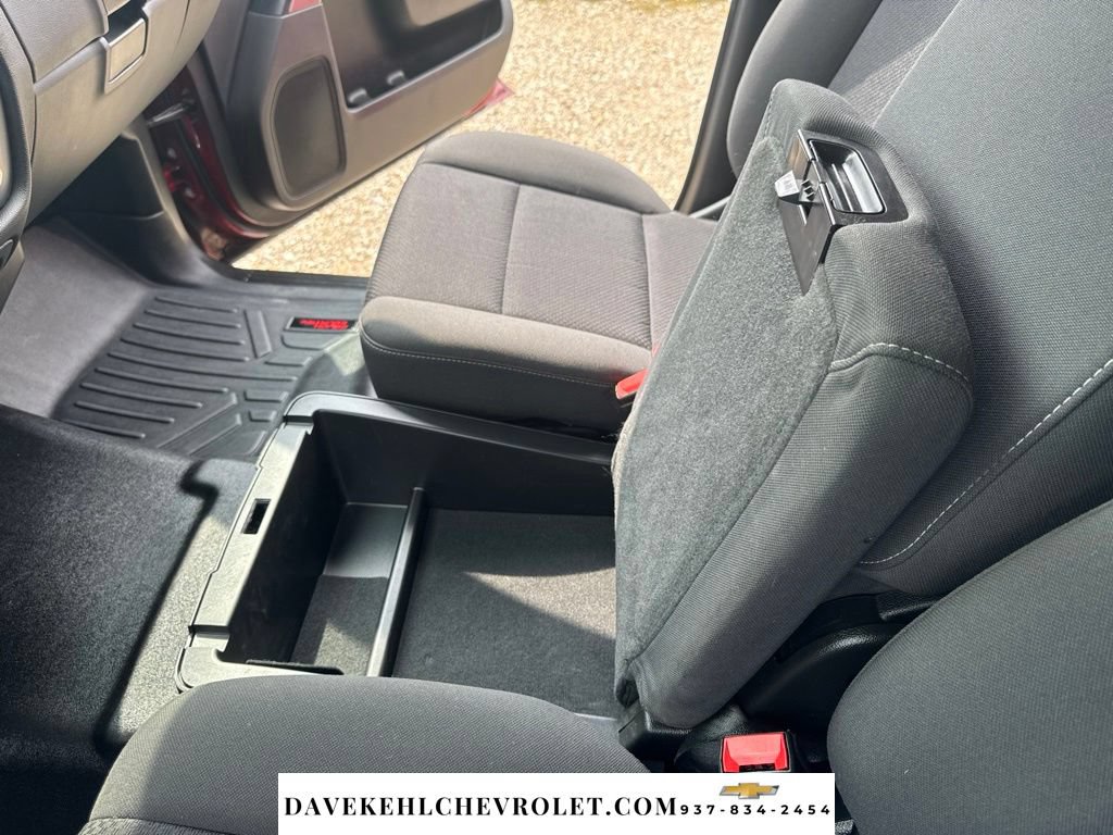 Used 2018 Chevrolet Silverado 1500 LT w/ All Star Edition AWD/4WD image 31