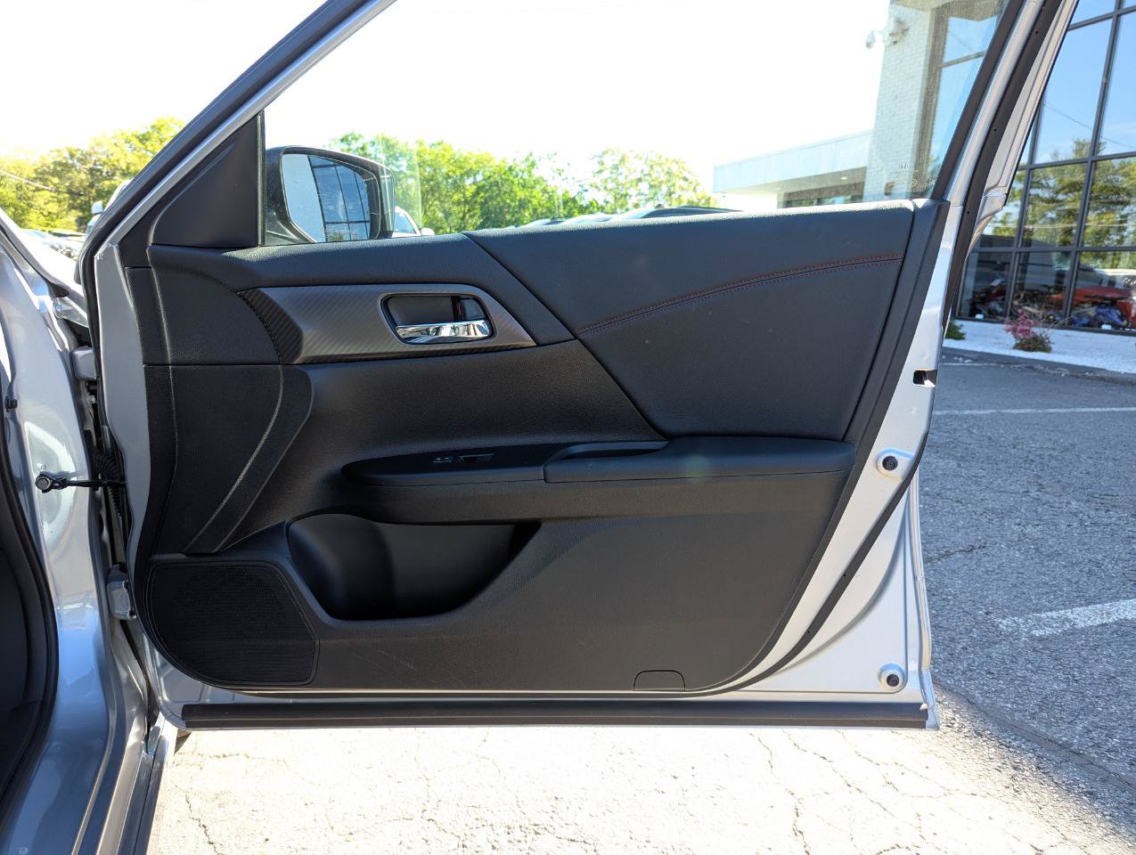 Used 2017 Honda Accord Sport Special Edition image 31