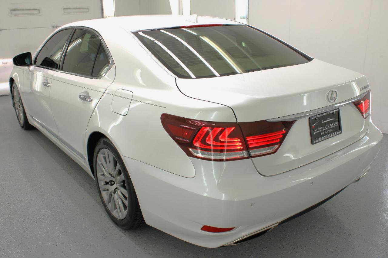 Used 2016 Lexus LS 460 w/ Comfort Package image 7