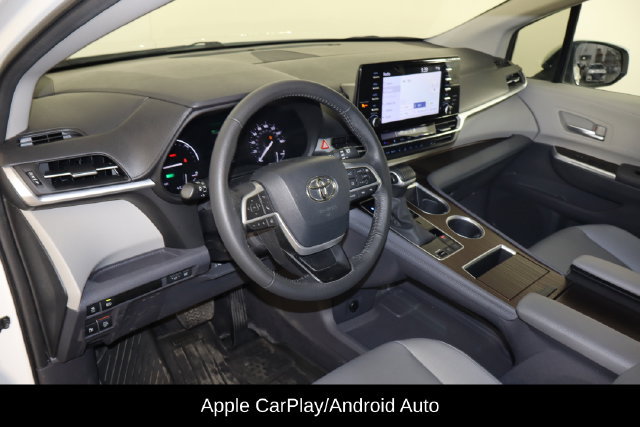 Used 2024 Toyota Sienna XLE AWD/4WD image 25