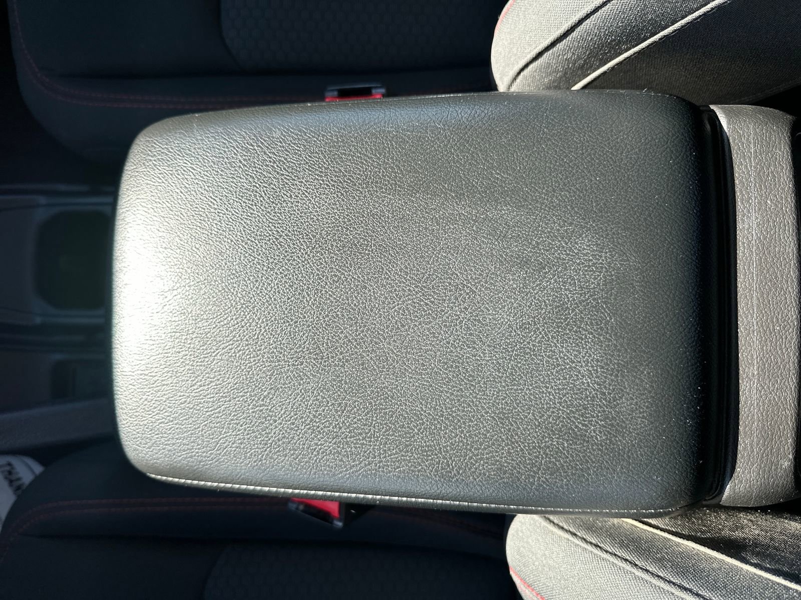 Used 2023 Jeep Gladiator Rubicon w/ Cold Weather Group image 27