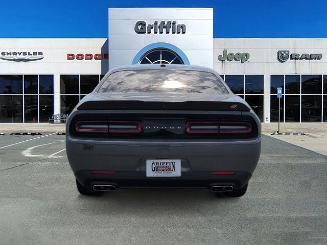 Used 2023 Dodge Challenger SXT image 8