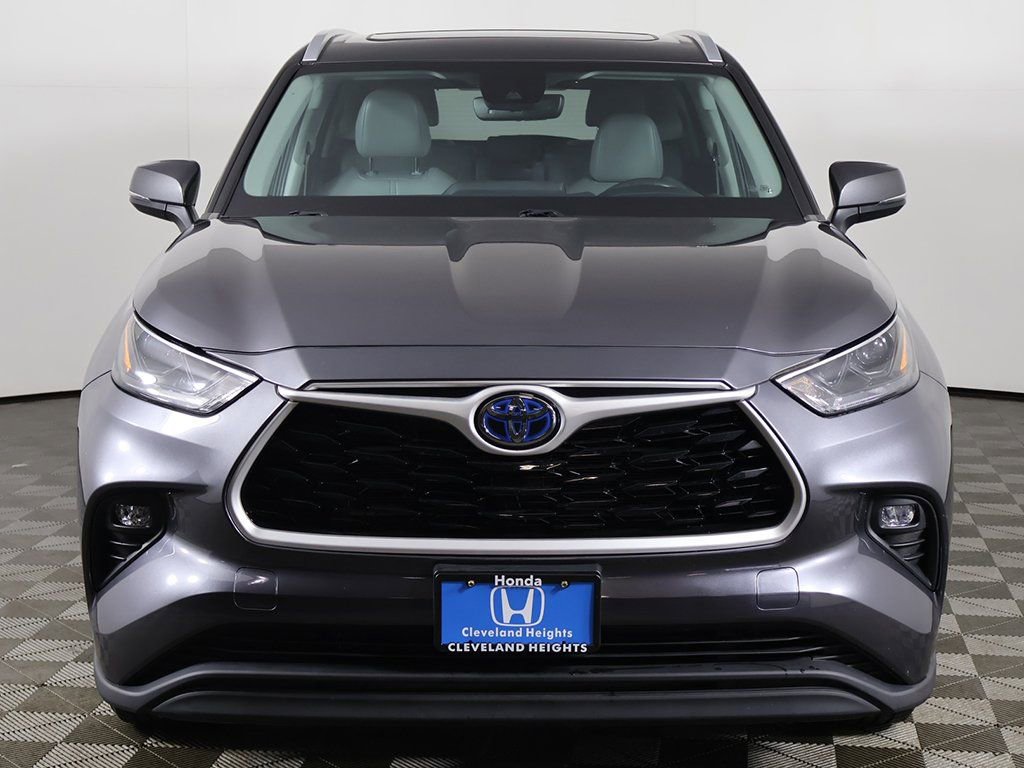 Used 2022 Toyota Highlander XLE image 12