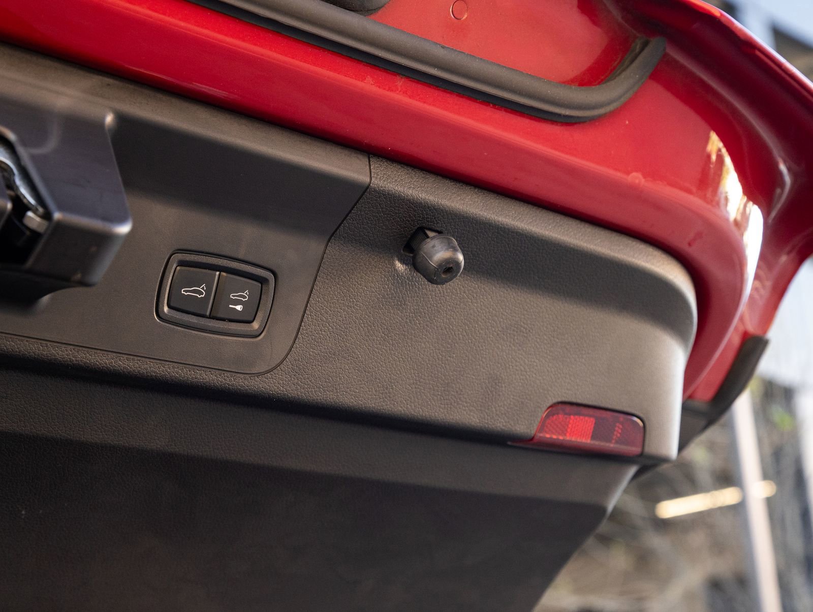 Certified 2023 Porsche Panamera 4 Platinum Edition image 31