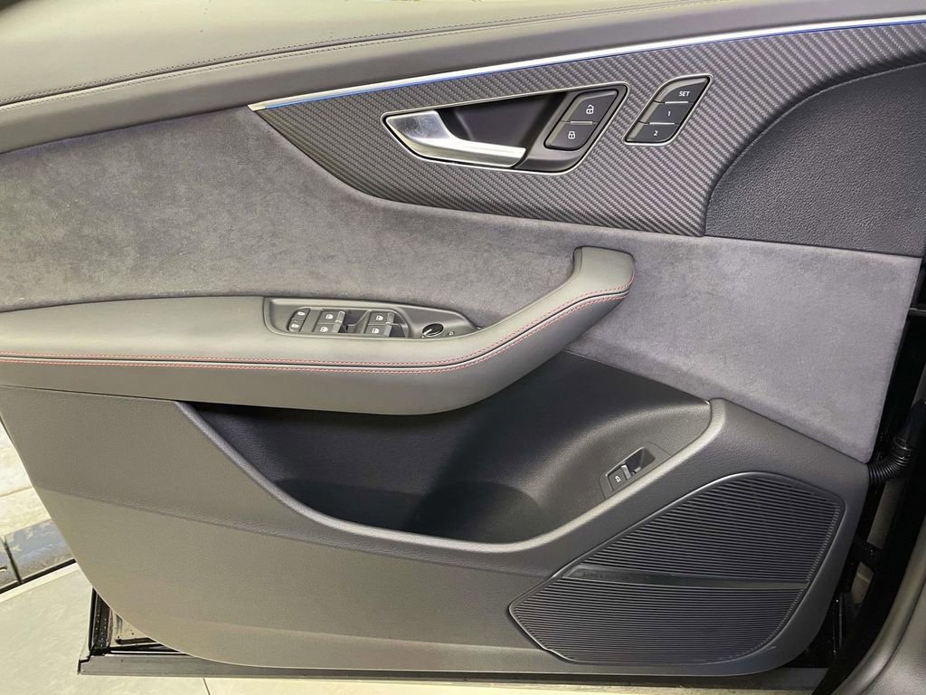 New 2026 Audi SQ8 Prestige image 35