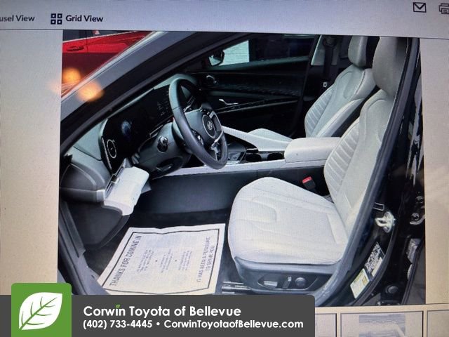 Used 2025 Hyundai Elantra Limited image 7
